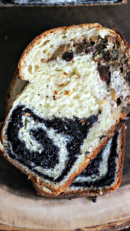 poppy seed and walnut roll bread