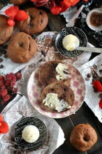 Chocolate Chocolate Chip Bagels