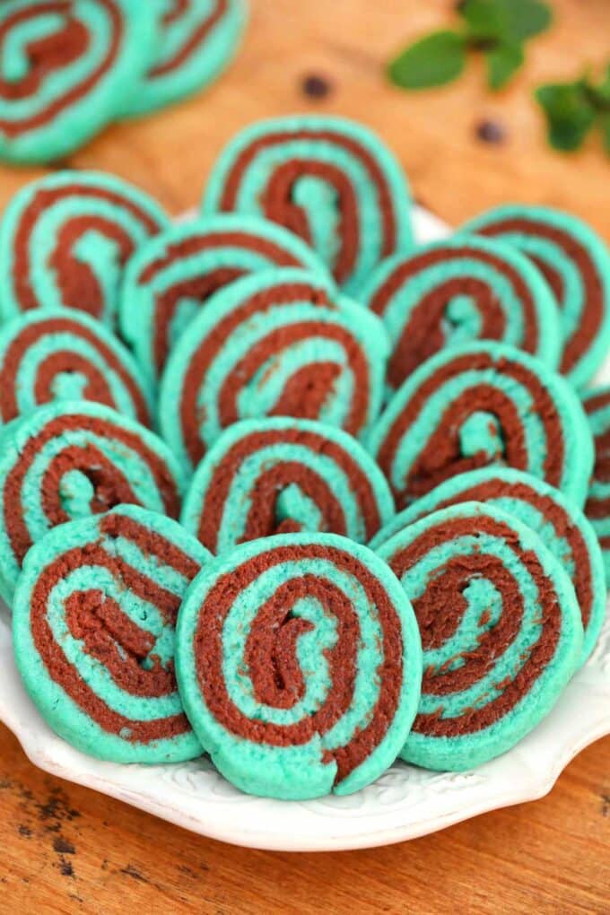 image of mint chocolate cookies on a plate