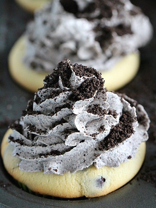 Photo of homemade oreo buttercream on cupcakes. 