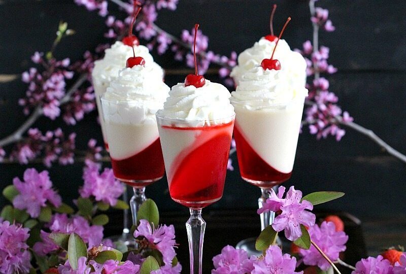 Strawberry Prosecco Jelly Cocktails