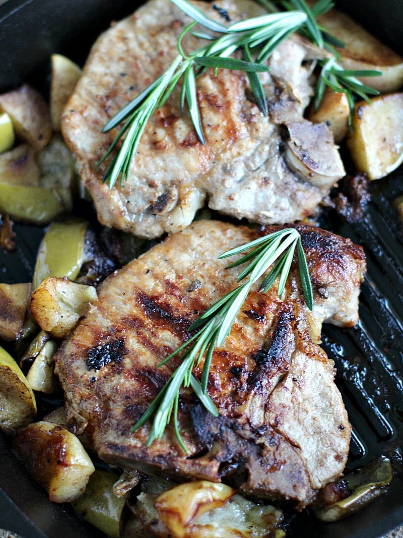 Apple Cinnamon Pork Chops