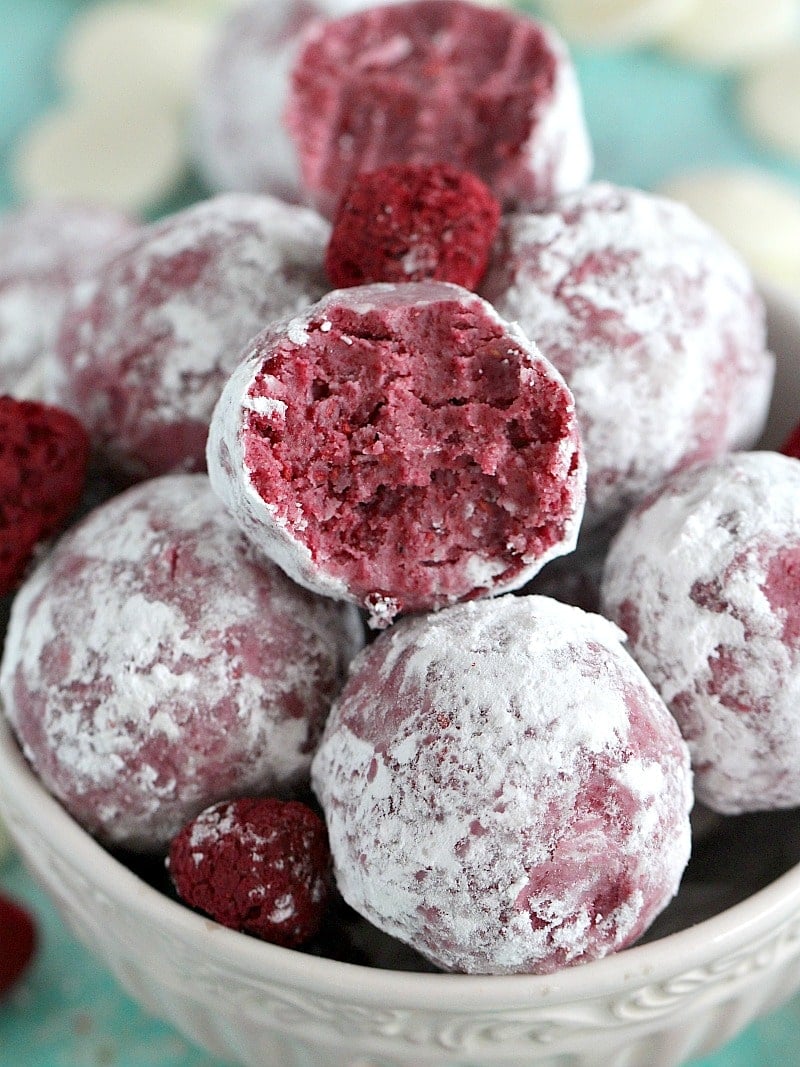  Tartufi di lampone al cioccolato bianco 