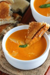 Instant Pot Tomato Soup