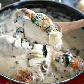 Creamy Parmesan Mushroom Chicken is made easy in One Pan and is ready in 30 minutes. Made with cheese, wine and garlic, it packs lots of flavor.