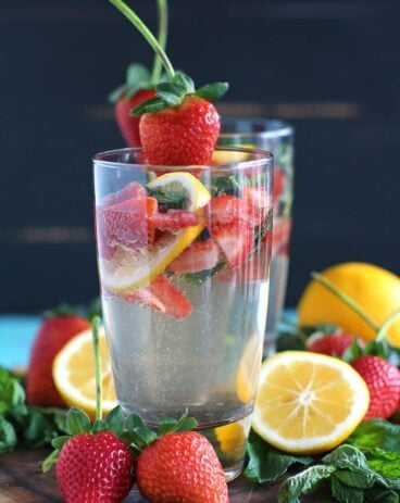 Strawberry Lemonade Vodka Club Soda