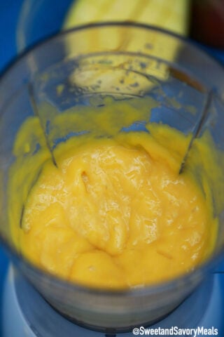 Photo of mango puree.