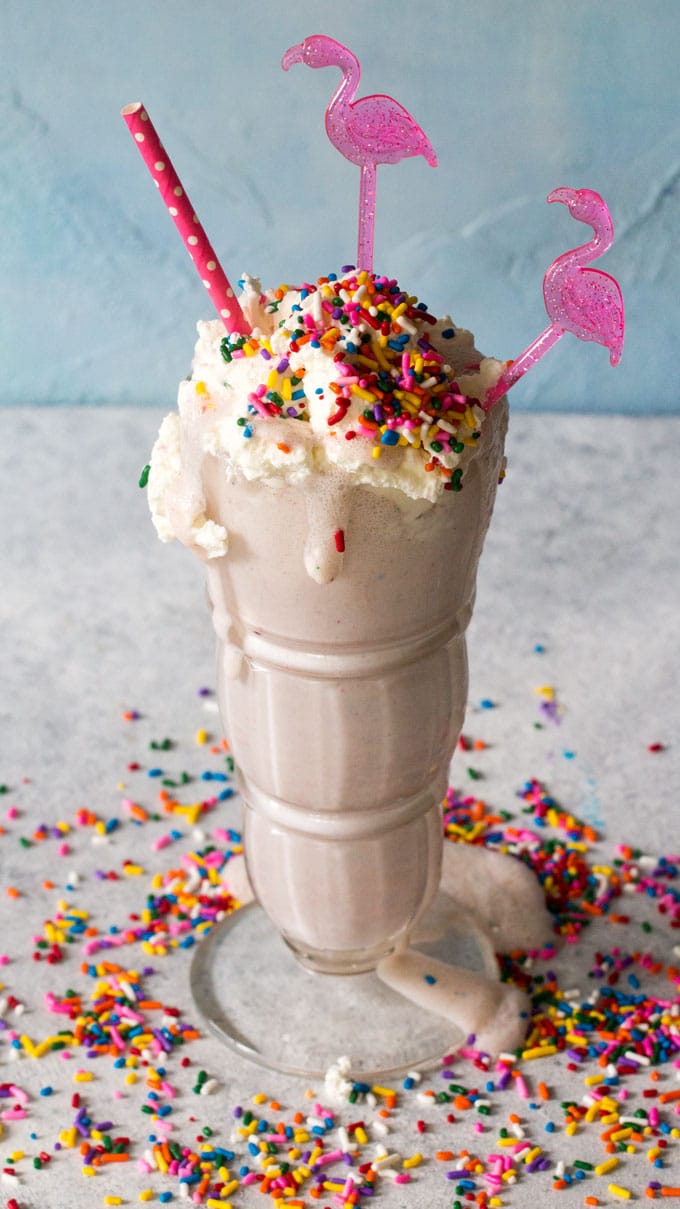 Strawberry Cake Shake Cocktail Recipe