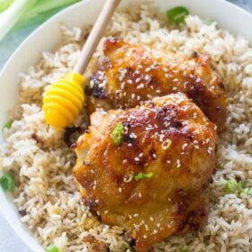 Honey Garlic Mustard Chicken made with just 6 ingredients and in one pan only, makes weeknight dinners easy, delicious and budget friendly.