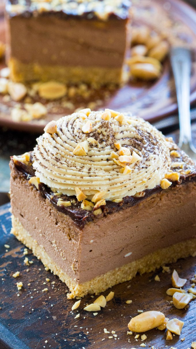 Chocolate Peanut Butter Cheesecake with no cracks or cooking time, because this delicious cheesecake is no bake with an amazing creamy texture. Chocolate Peanut Butter Cheesecake with no cracks