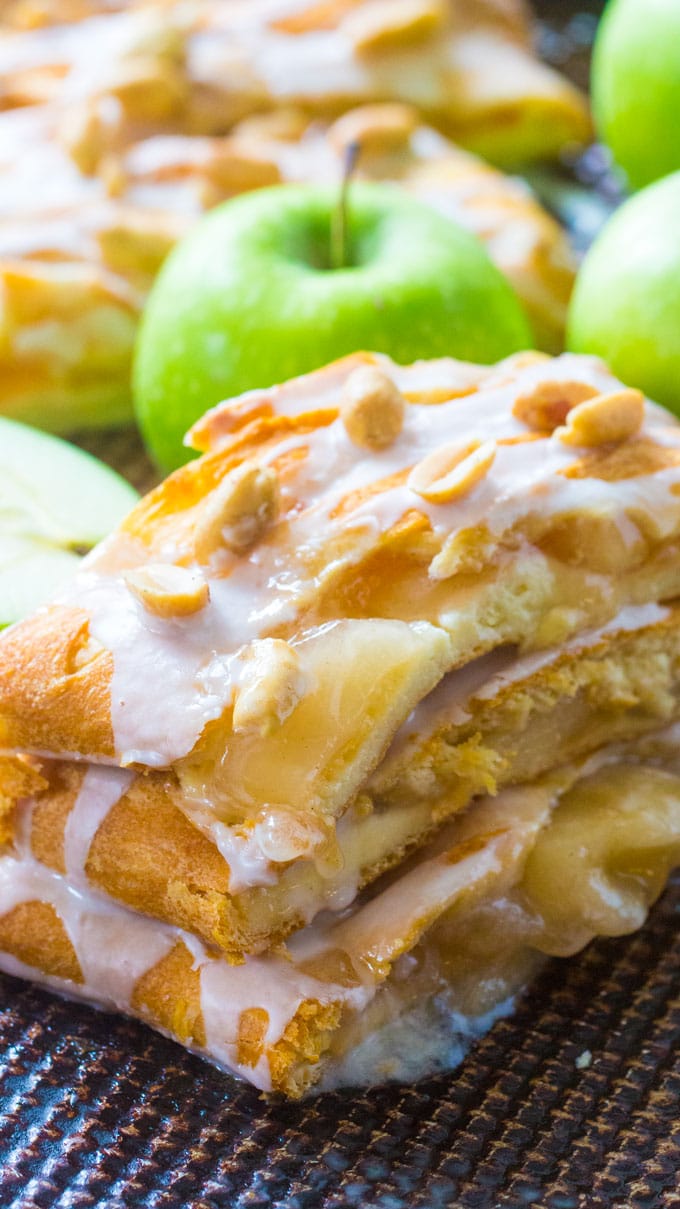 Perfect Apple Pie Danish incorporates all the great fall flavors in an easy, flaky and sweet, seasonal danish, made with cheesecake and apple pie filling.