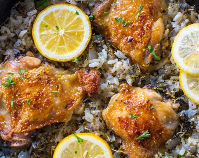 One Pan Italian Chicken and Rice is the perfect weeknight meal, that is packed with flavor, budget friendly and also very easy to make.