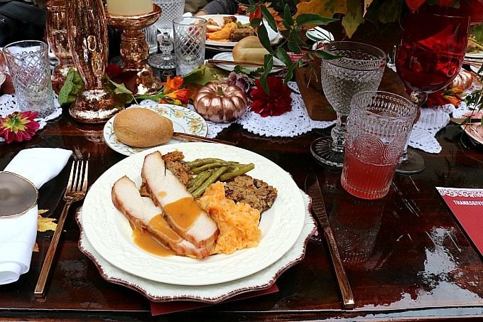 Thanksgiving Hosting Tips come in hand for those who are hosting the big feast for the first time, or for those who want to be more organized.