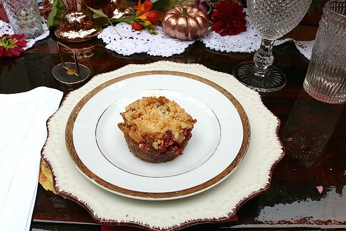 Thanksgiving Hosting Tips come in hand for those who are hosting the big feast for the first time, or for those who want to be more organized.