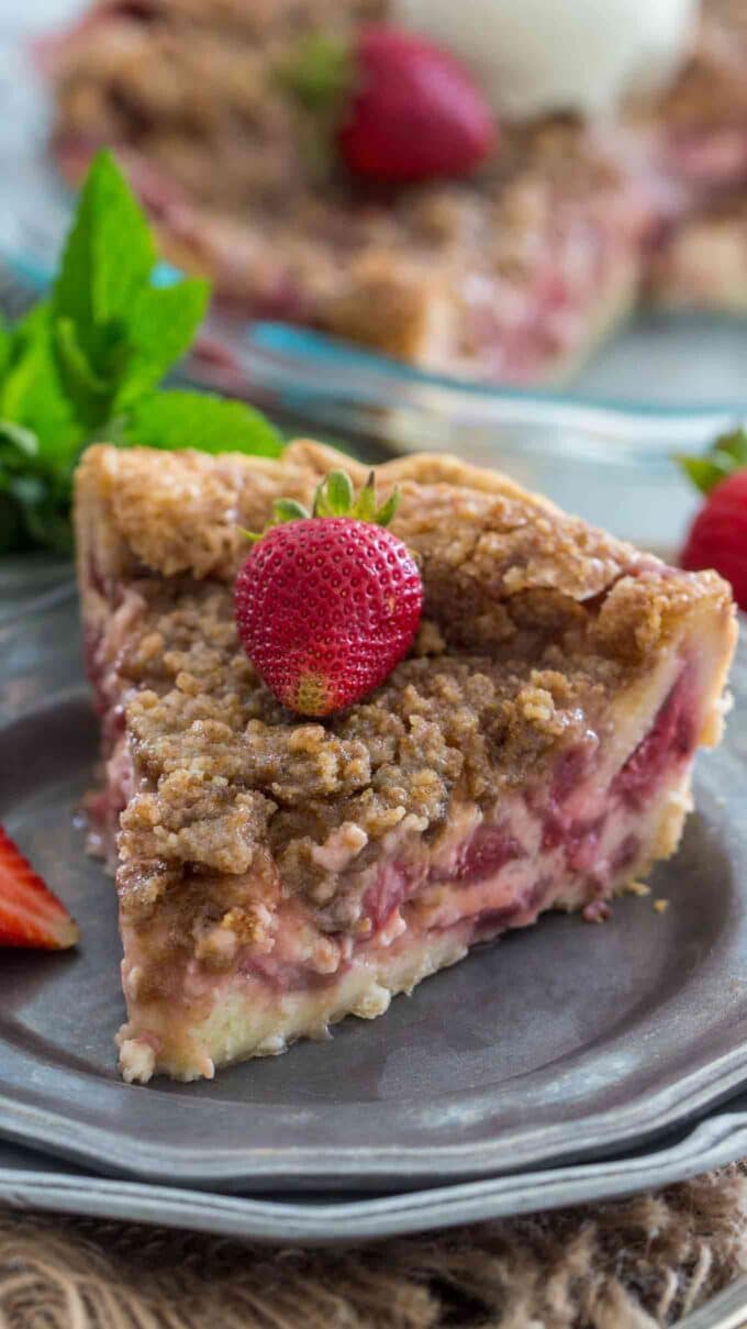 Creamy Strawberry Pie Recipe - Sweet and Savory Meals