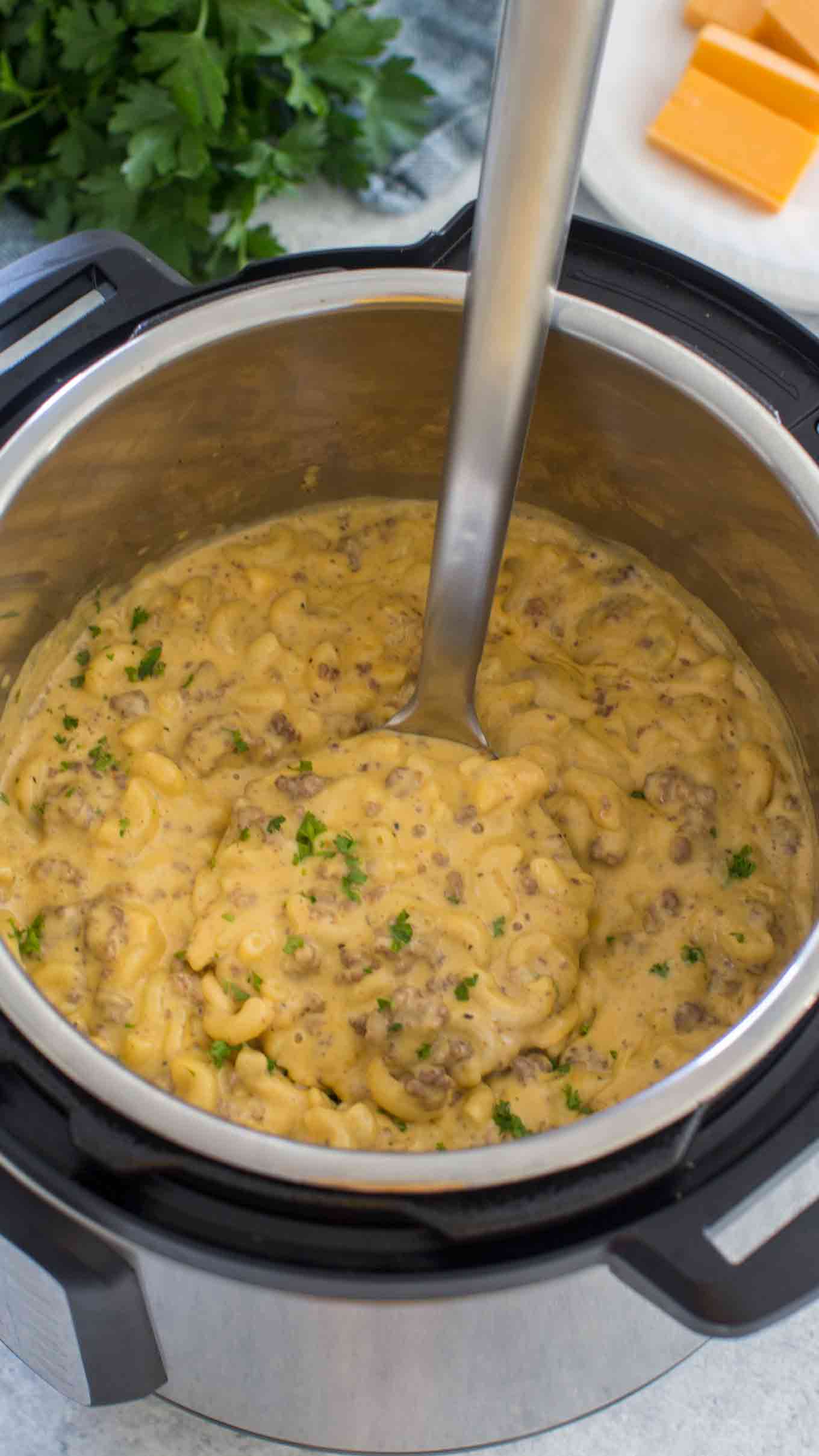 instant pot cheeseburger macaroni cheddar cheese soup