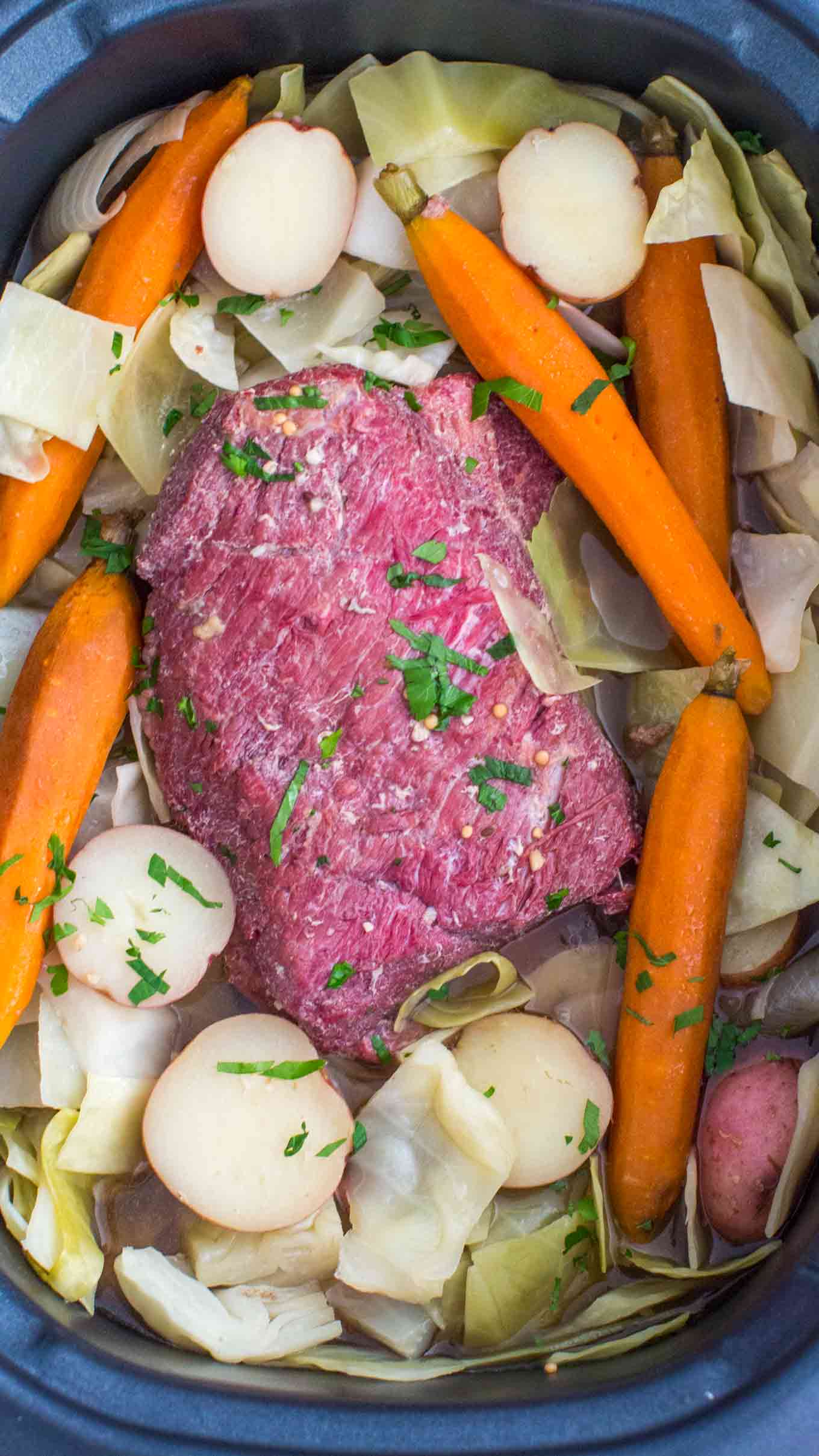 Slow Cooker Corned Beef with Cabbage [VIDEO] S&SM