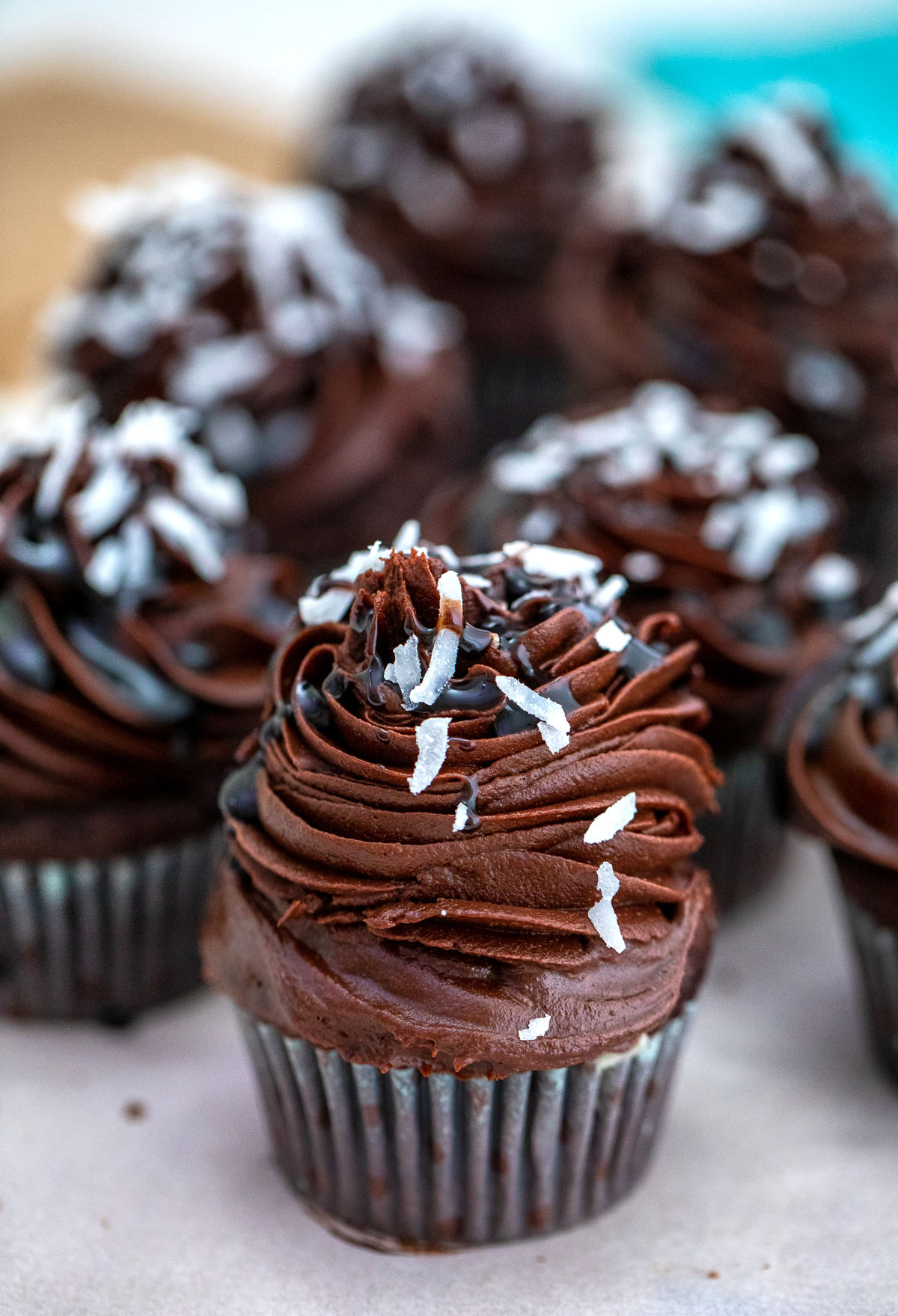 Best German Chocolate Cupcakes [Video] - Sweet and Savory Meals