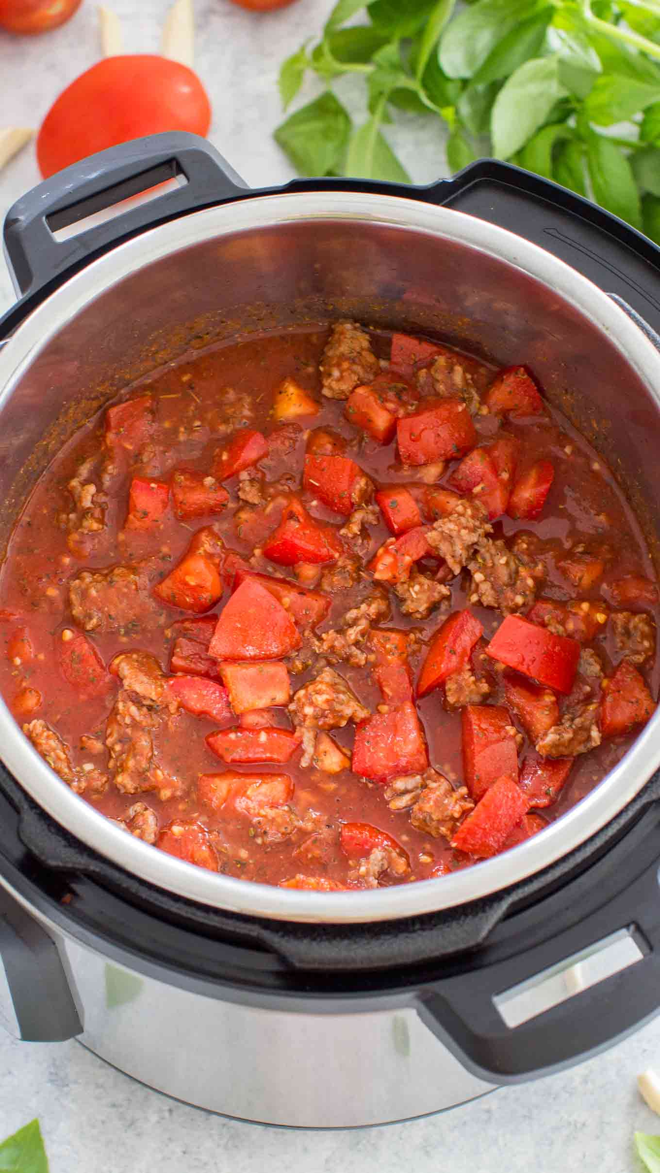 homemade spaghetti sauce with fresh tomatoes instant pot