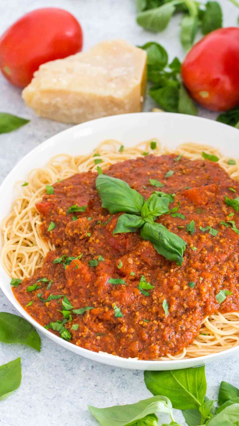 The Best Instant Pot Spaghetti Sauce Recipe [VIDEO] - S&SM