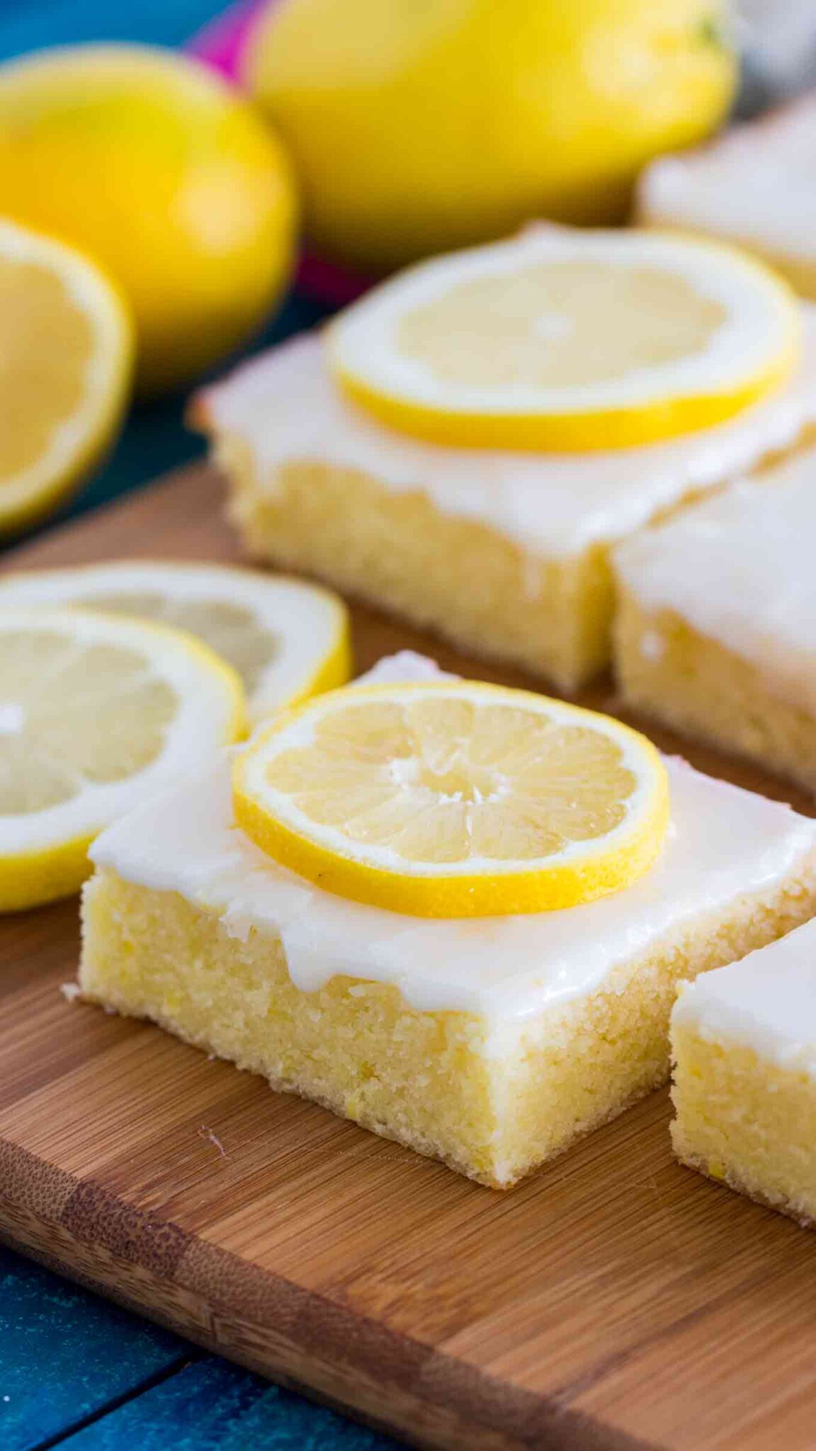 One Bowl Lemon Brownies [Video] - Sweet and Savory Meals