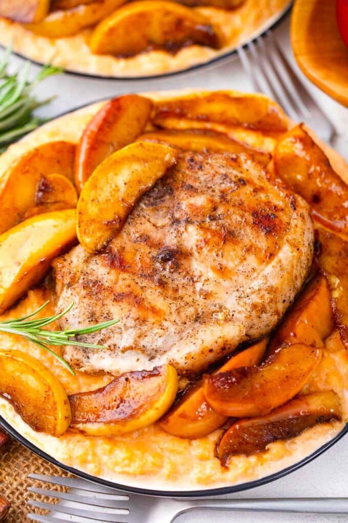 apple cinnamon pork chops with cinnamon apples and mashed sweet potatoes