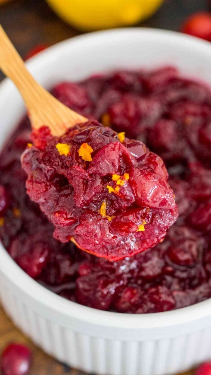 Easy Instant Pot Cranberry Sauce Recipe