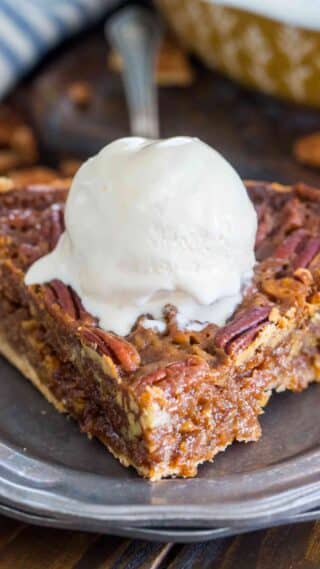 Homemade Pecan Pie with Bourbon