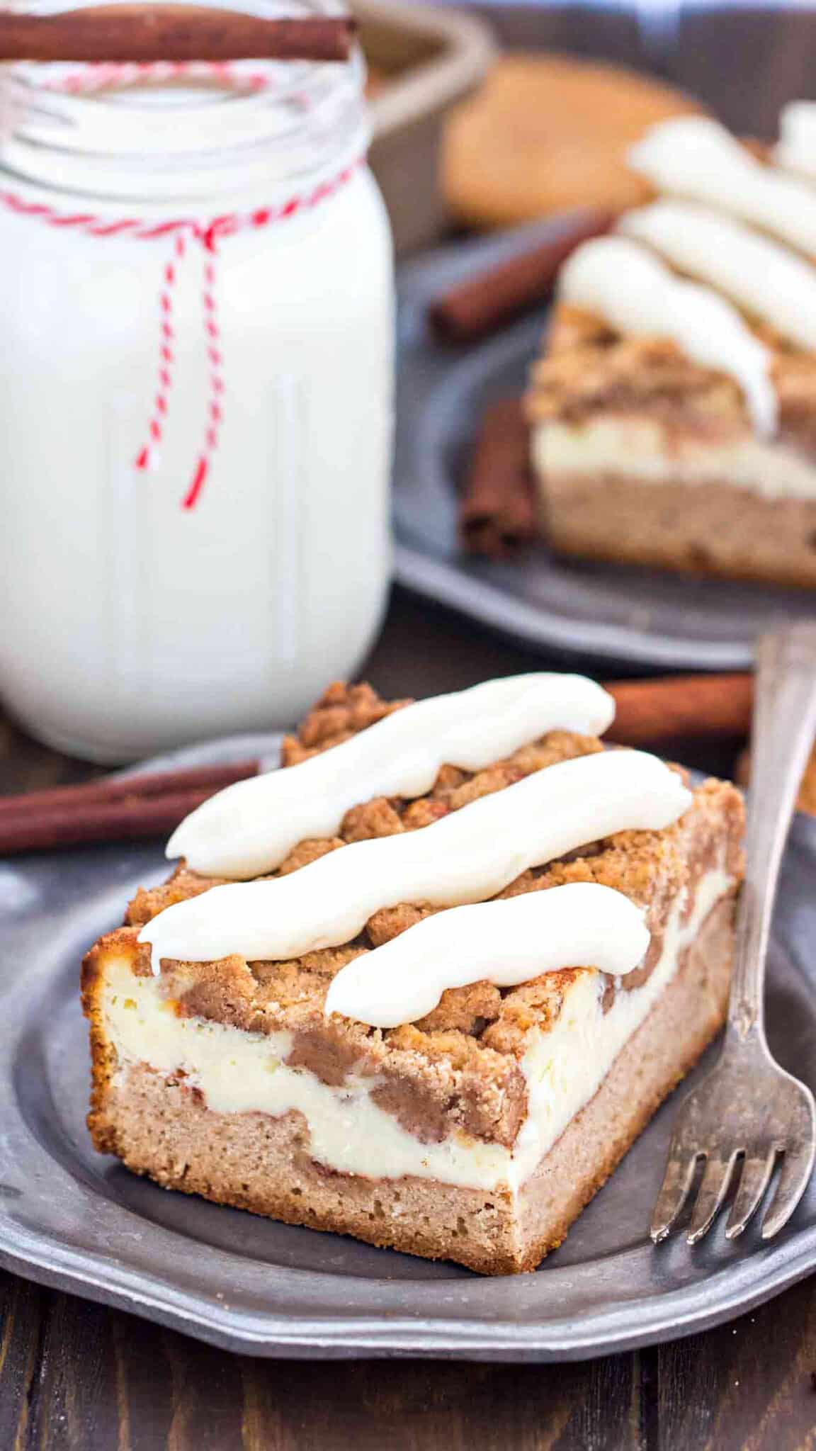 Snickerdoodle Cheesecake Bars