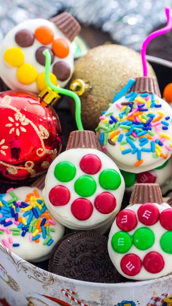 Best Christmas cookies: Christmas Oreo Ornaments