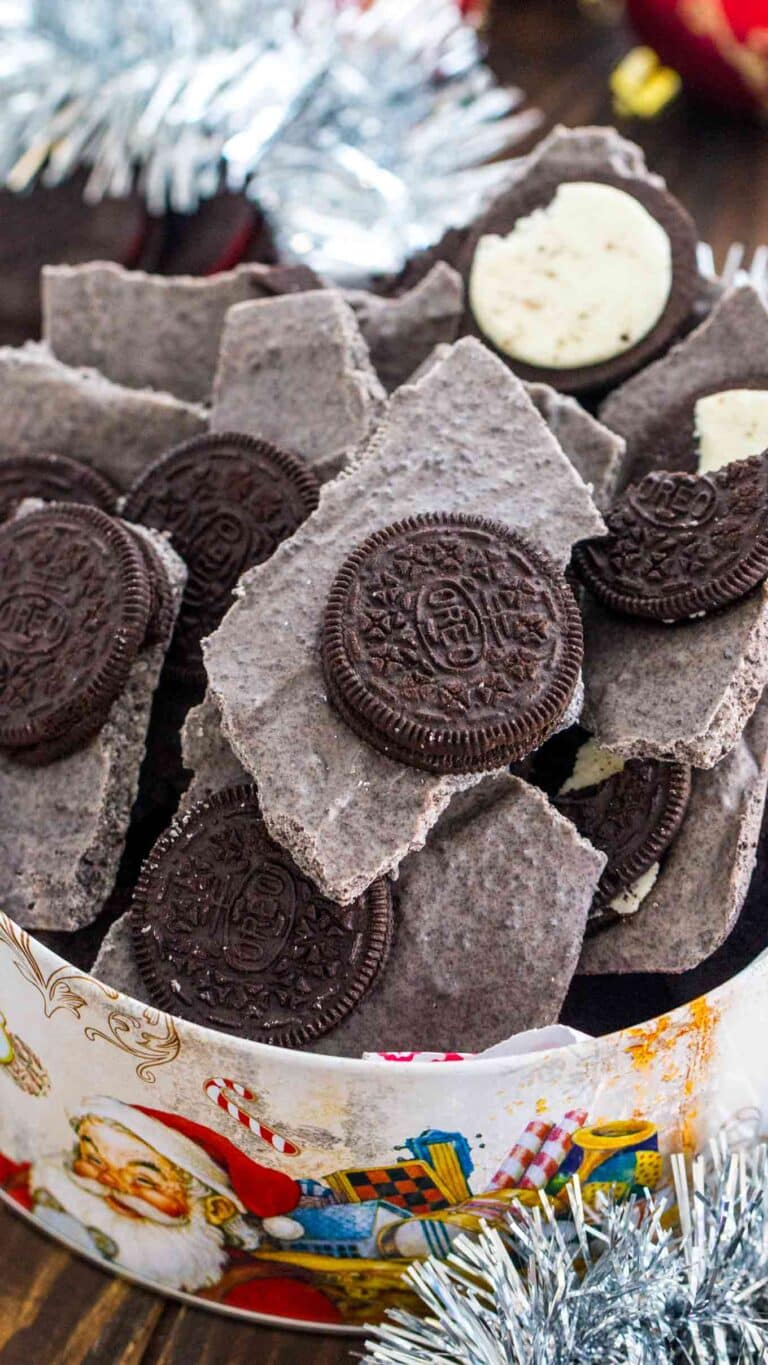 Oreo Cookie Bark