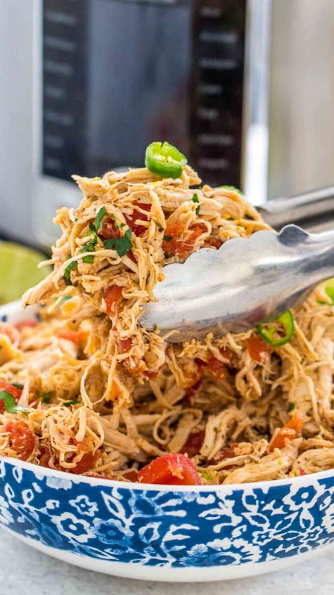 Image of instant pot salsa chicken in a bowl.