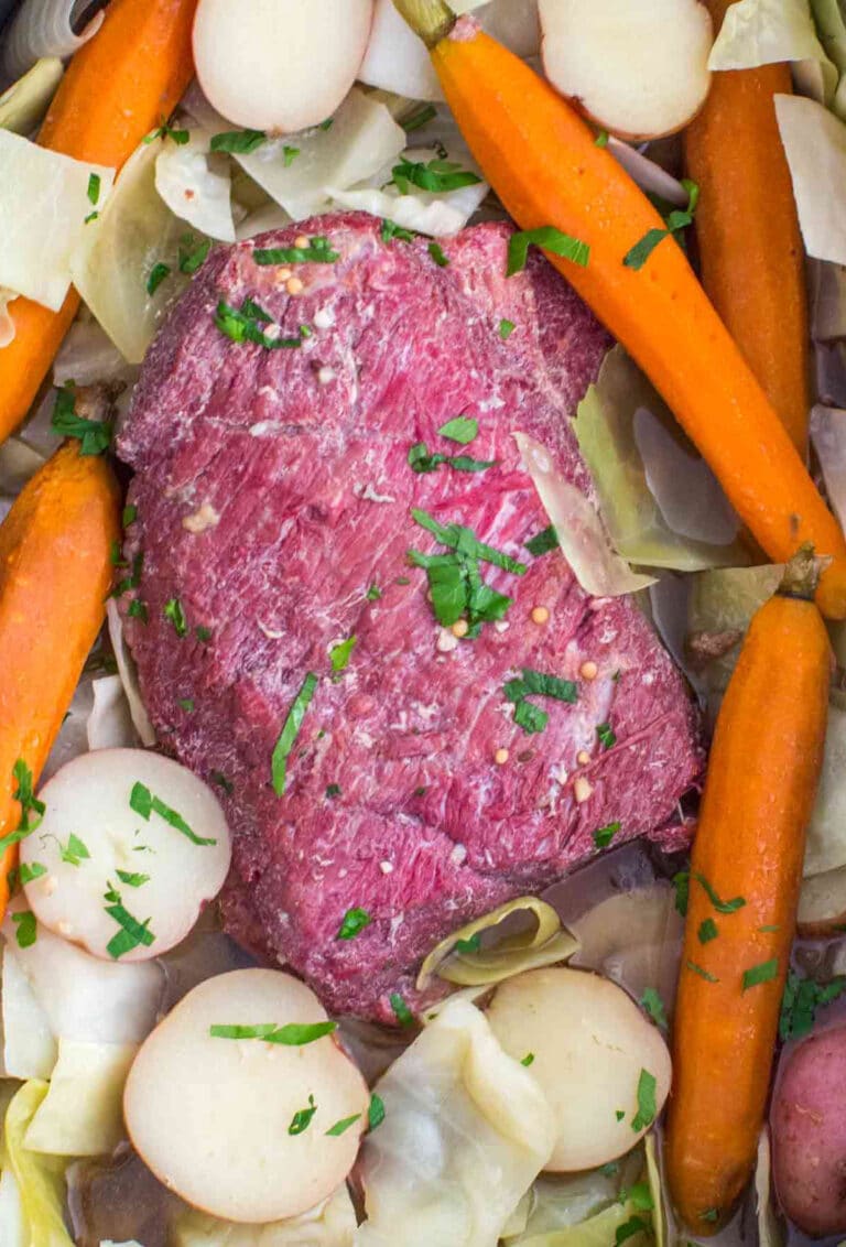 Slow Cooker Corned Beef with Cabbage