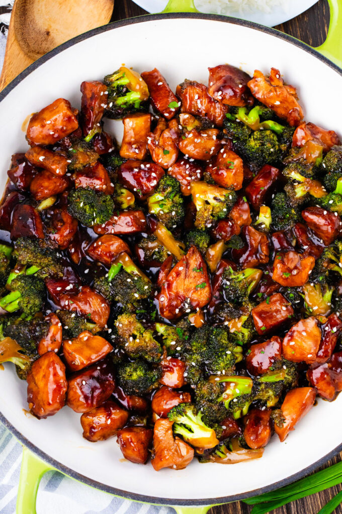 Overhead shot of one pan chicken and broccoli in teriyaki sauce.