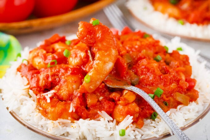 Tender and plump shrimp creole.
