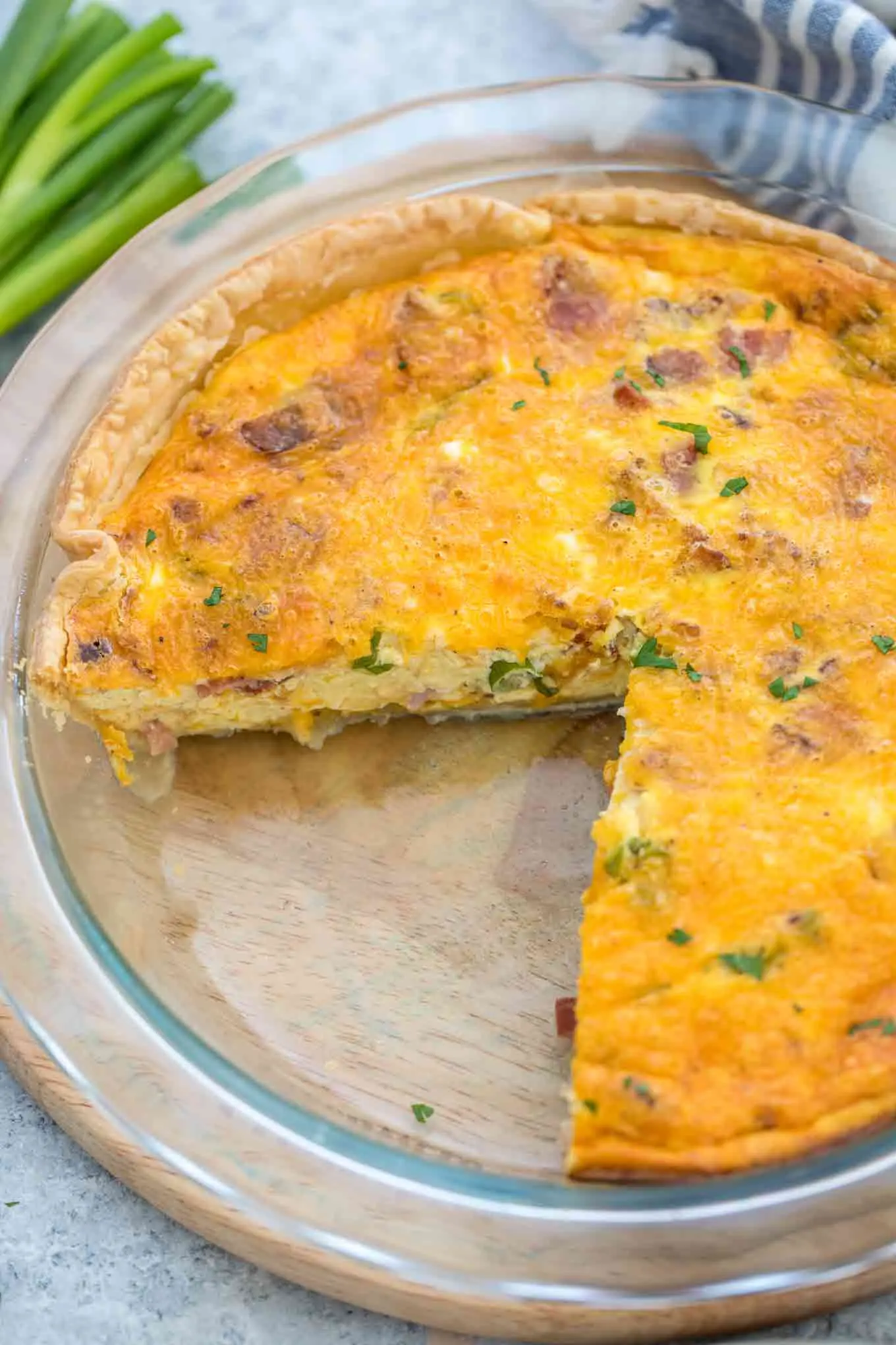 Ham and Cheese Quiche [VIDEO] - Sweet and Savory Meals