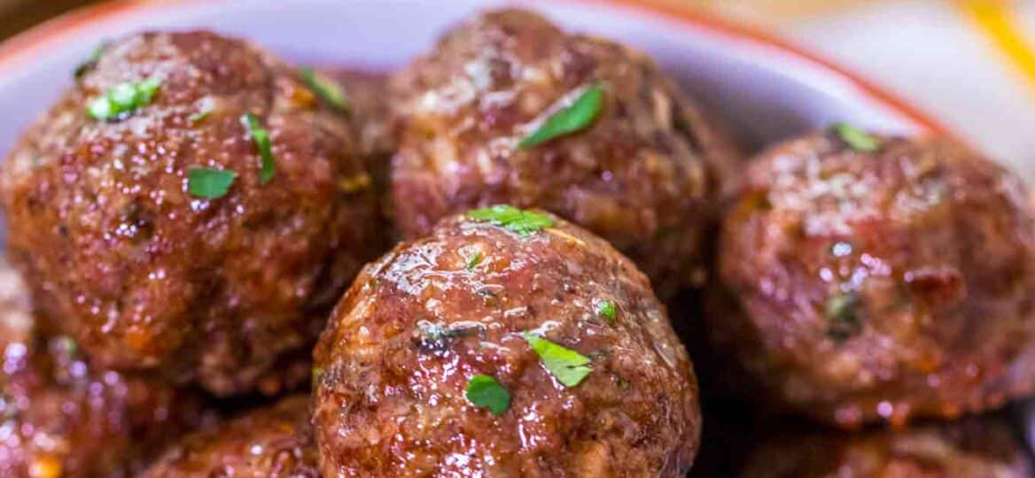 Easy Homemade Meatballs Recipe