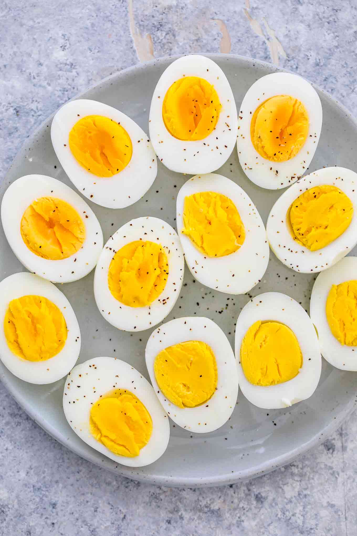 Instant Pot Hard Boiled Eggs [Video] Sweet and Savory Meals