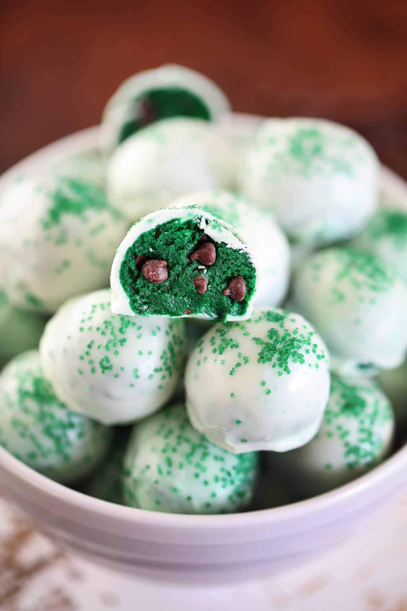 Mint Chocolate Chip Truffles [Video] - Sweet and Savory Meals