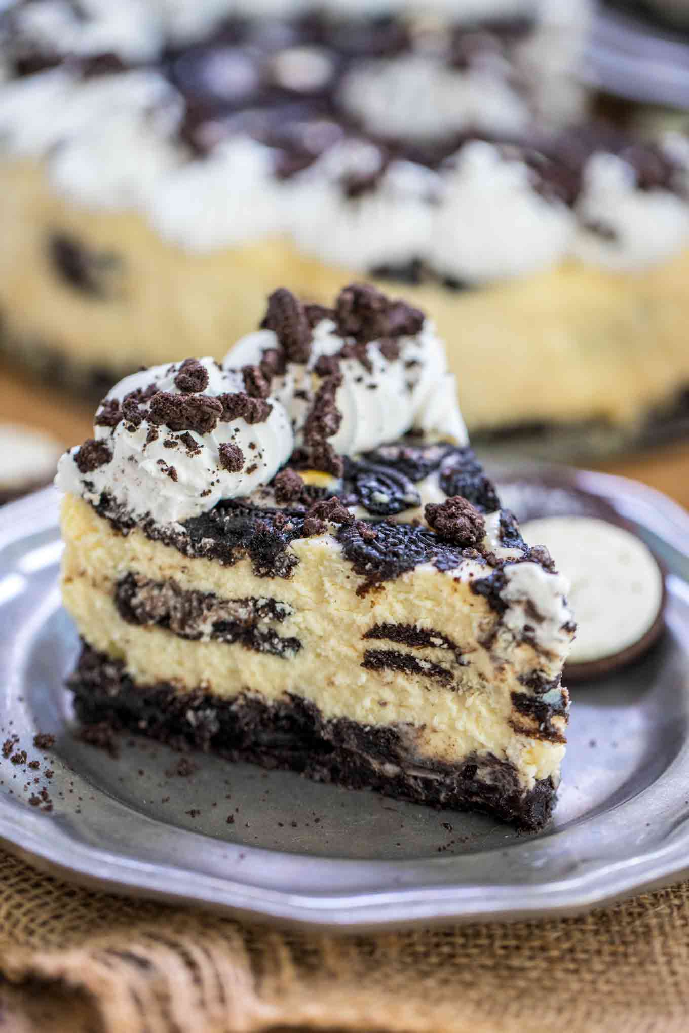 No Bake Oreo Cheesecake Recipe {15 Minutes to Make!} | Lil' Luna