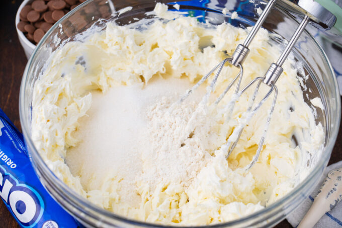 Cheesecake filling.
