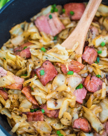 Easy Bacon Fried Cabbage
