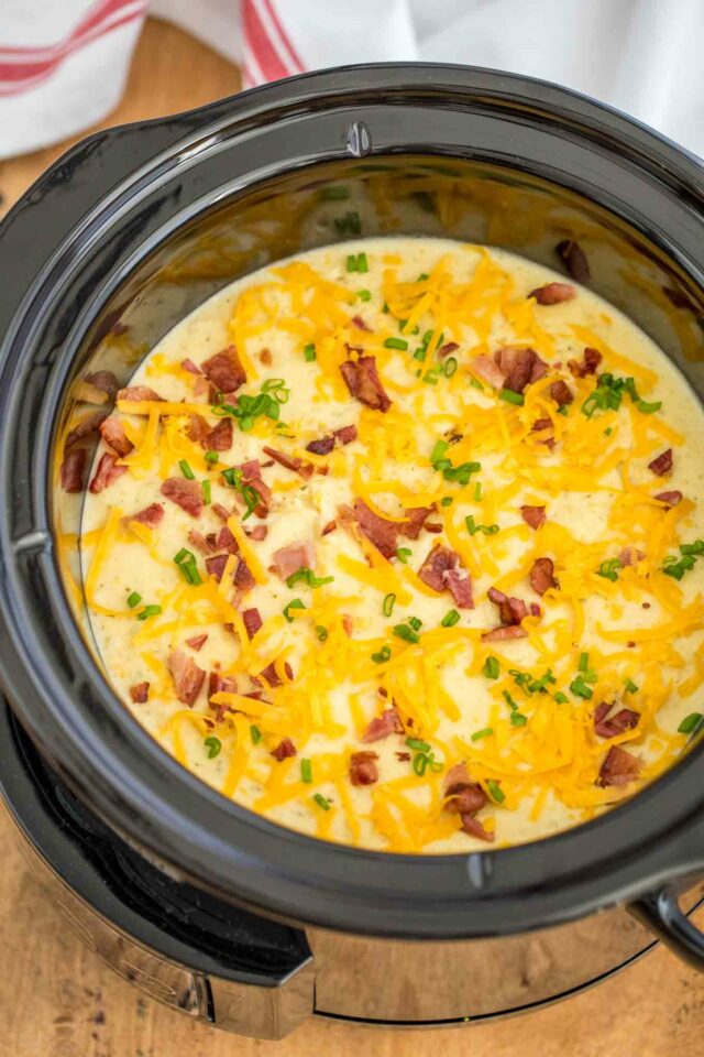 Crockpot Cheesy Potato Soup [video] - Sweet and Savory Meals