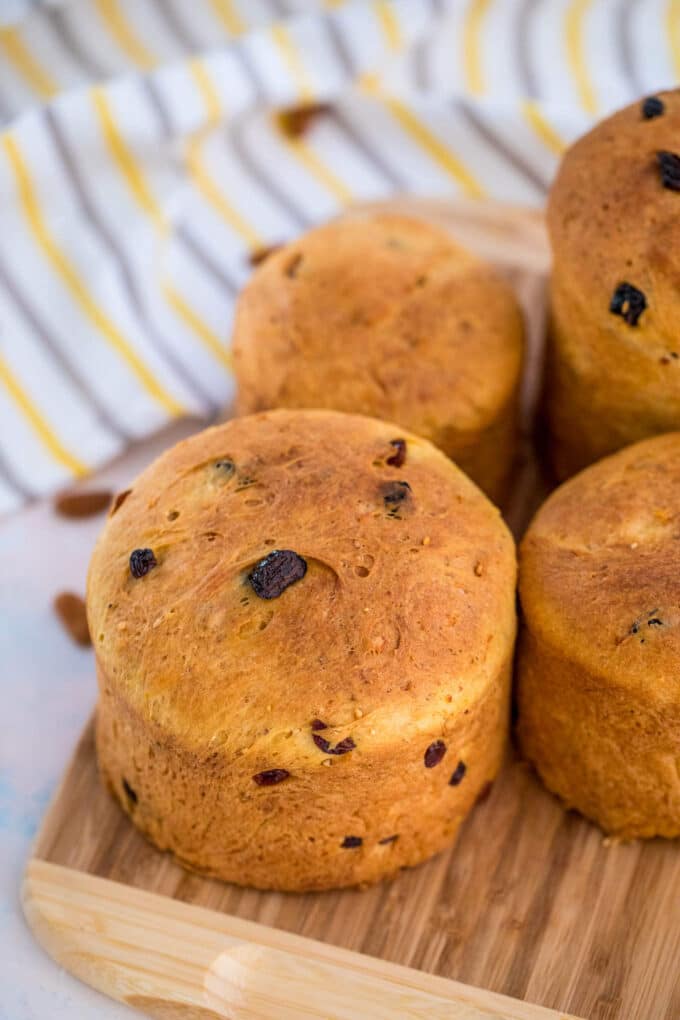 Ready-prepared paska bread