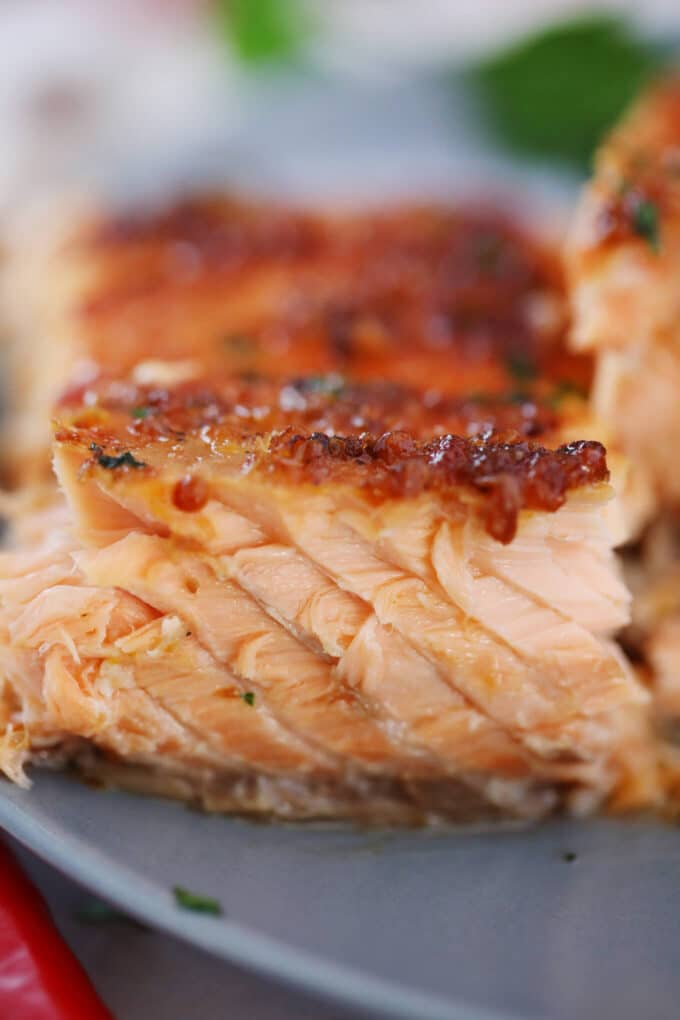 Image of baked salmon fillet on a plate.