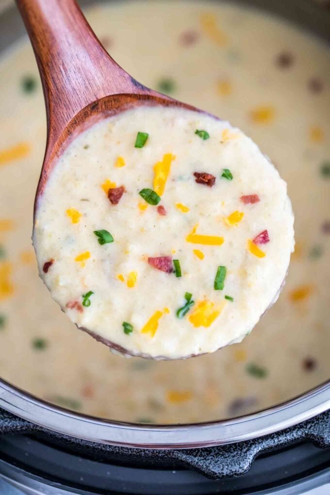 Image of instant pot cheesy potato soup with bacon.