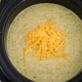 Slow Cooker Broccoli Cheddar Soup