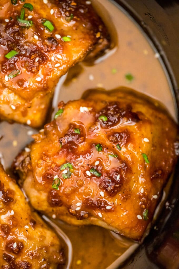 Image of chicken thighs in brown sugar garlic sauce.