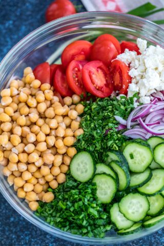 Chickpea Salad Recipe [video] - Sweet and Savory Meals