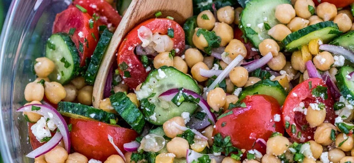 Chickpea Salad Recipe [video] - Sweet and Savory Meals